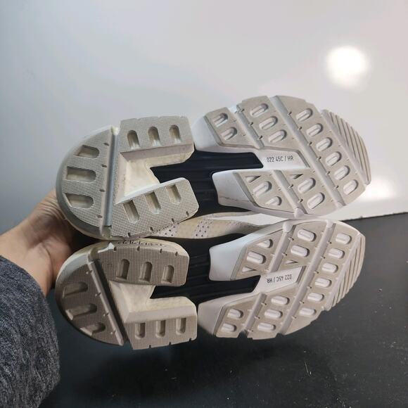 Women's Adidas Pod-S3.1 Sz 8.5 010357 White Knit Running Athletic Sneakers - Picture 6 of 8